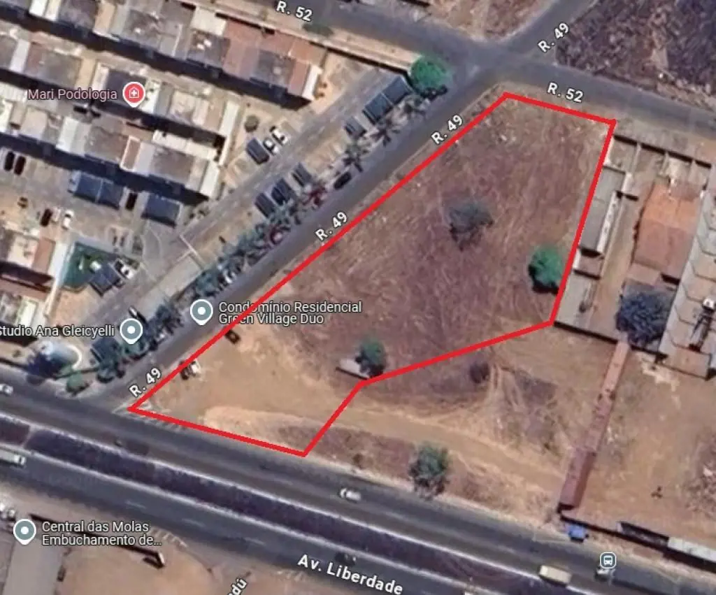 Área composta por 04 lotes, cabeça de quadra, totalizando uma área de 2.930,00 m...
