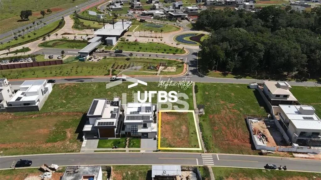 COD U-0021108 - Lote no Jardins FrançaExcelente lote com 417,41 m², sendo 15 met...