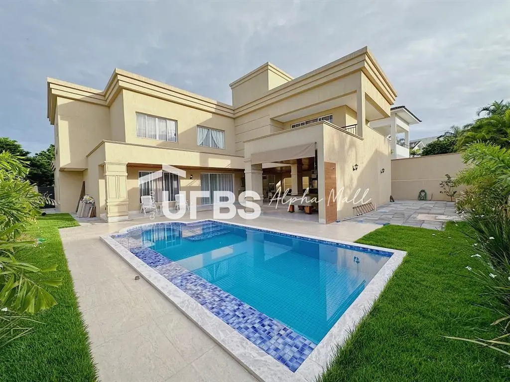 COD U-0006427 - Sobrado Neoclássico no Alphaville GoiásSobrado com 583m² de cons...