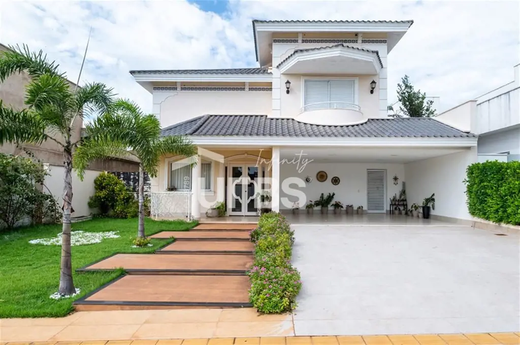 COD U-0021164 - Sobrado confortável no terreno com 658,00 m², e 399 m² de área c...