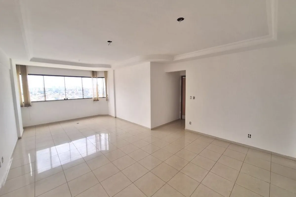 Apartamento de 110 m² com 05 quartos à venda no Setor Bueno próximo ao Hiper Mor...