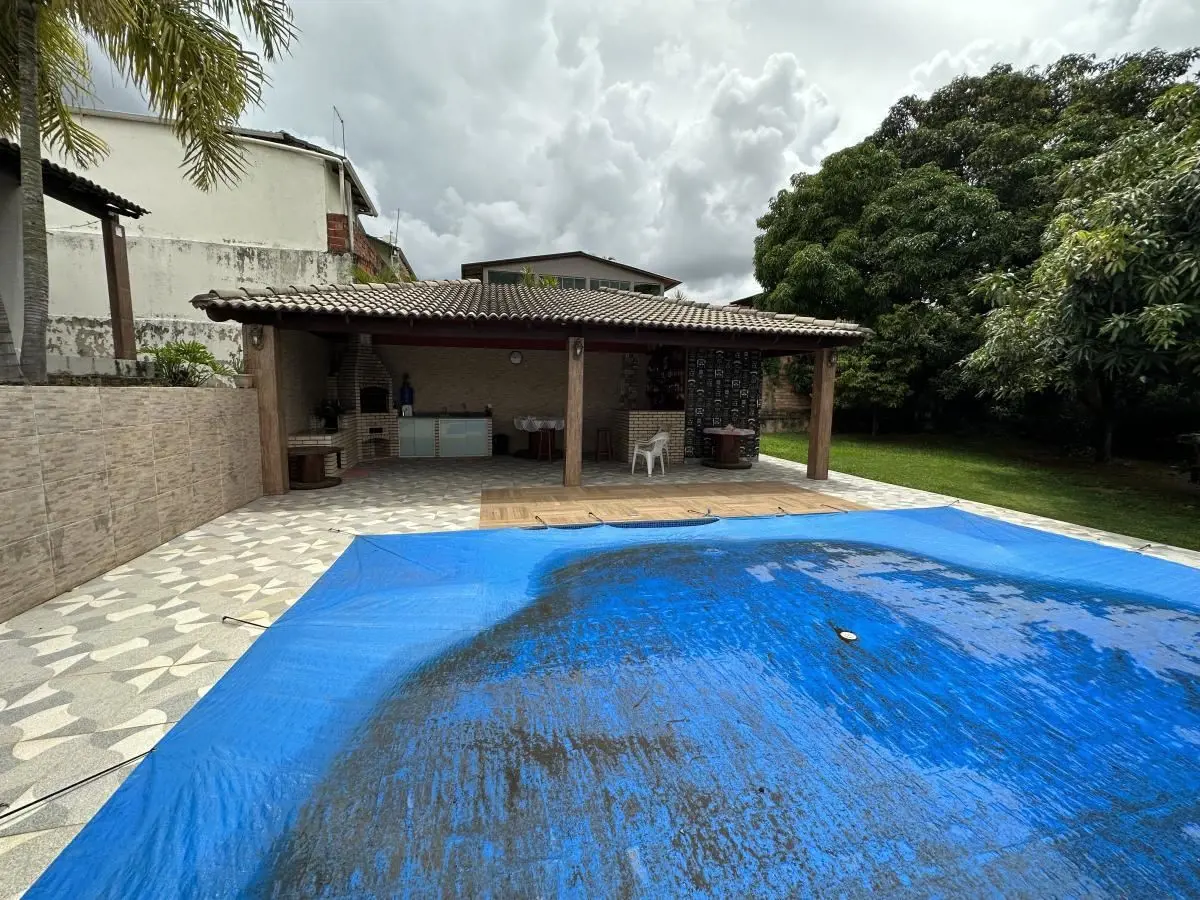 Sobrado St. Arniqueiras em lote de 800 m²Parte térrea composta por sala, cozinha...