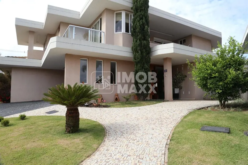 Descubra o seu novo lar em um dos endereços mais cobiçados de Brasília! Esta mag...