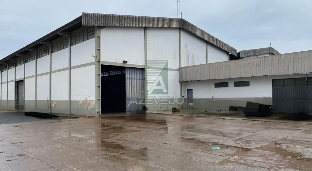 Alugo galpão com 850m² no polo Logístico Bagda em Sobradinho - DF.Área de armaze...