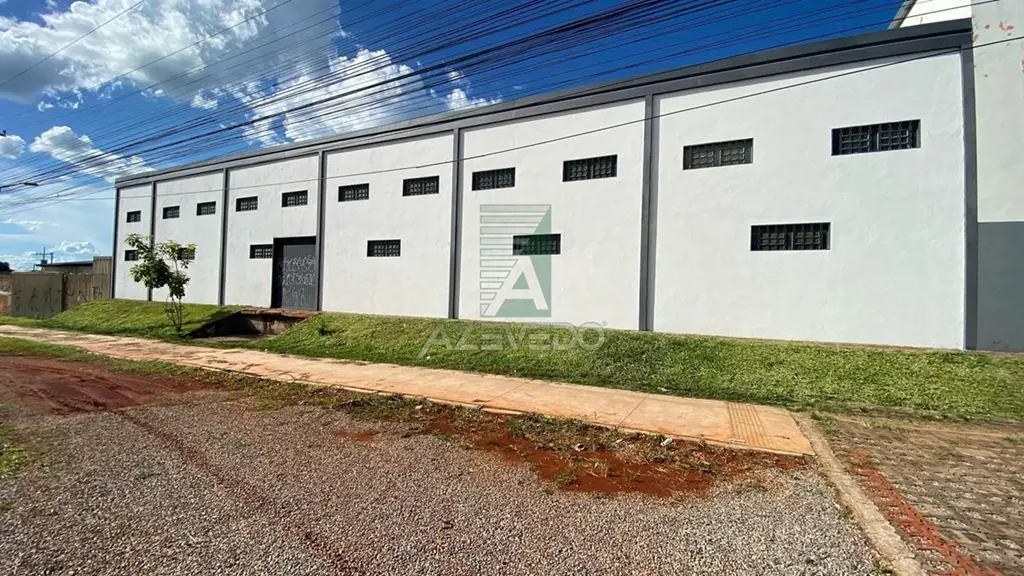 Excelente galpão para locação no SAAN, com 520 m² de área útil e 750 m² de área ...