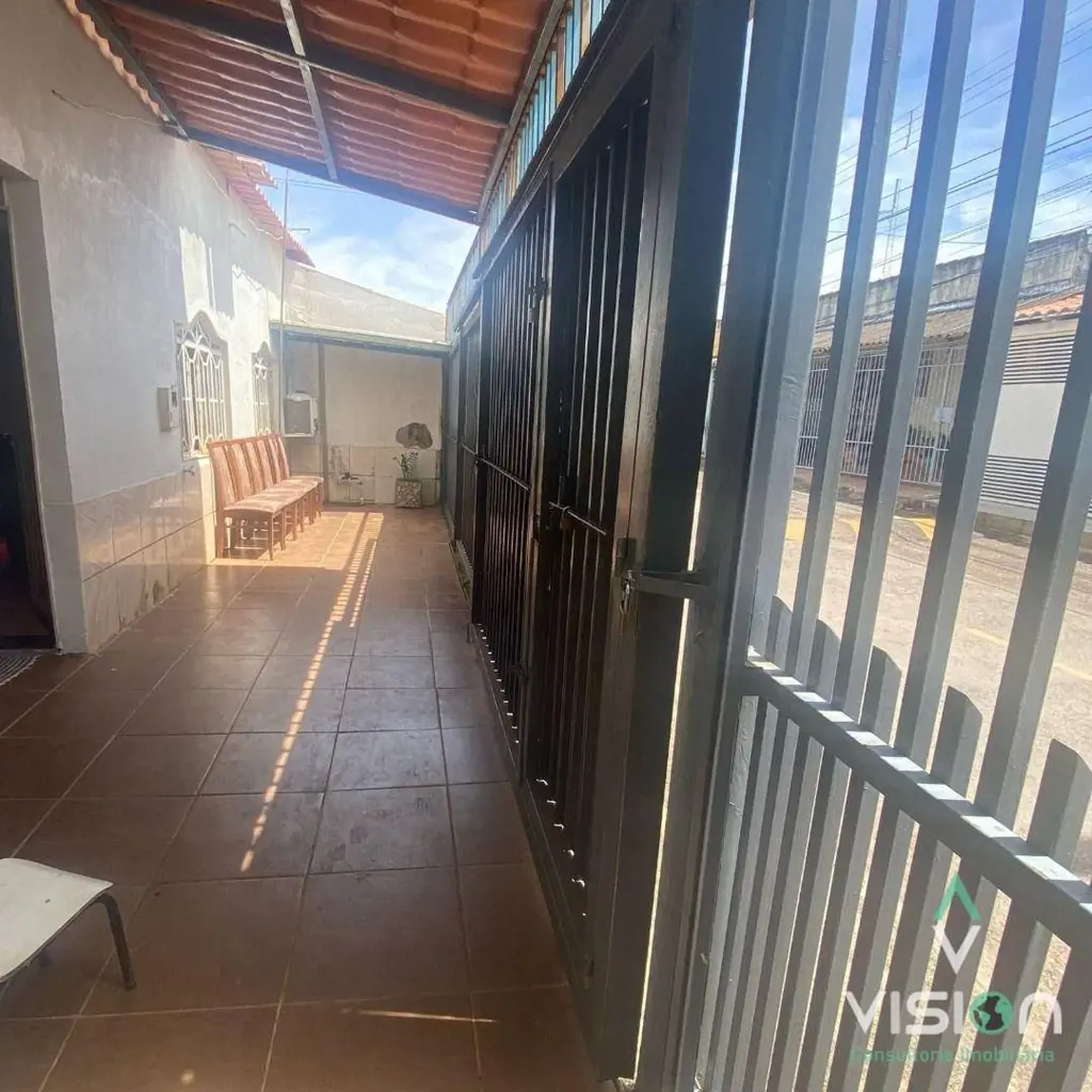 Venda em Ceilândia Norte QNP 19, Conjunto G BRASÍLIA-DF.Casa com aproximadamente...