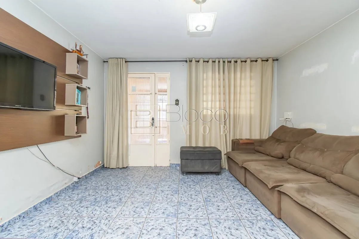 Vendo Imóvel no Riacho Fundo IIconjunto 06Casa estilo DuplexTERREO: Sala ampla, ...