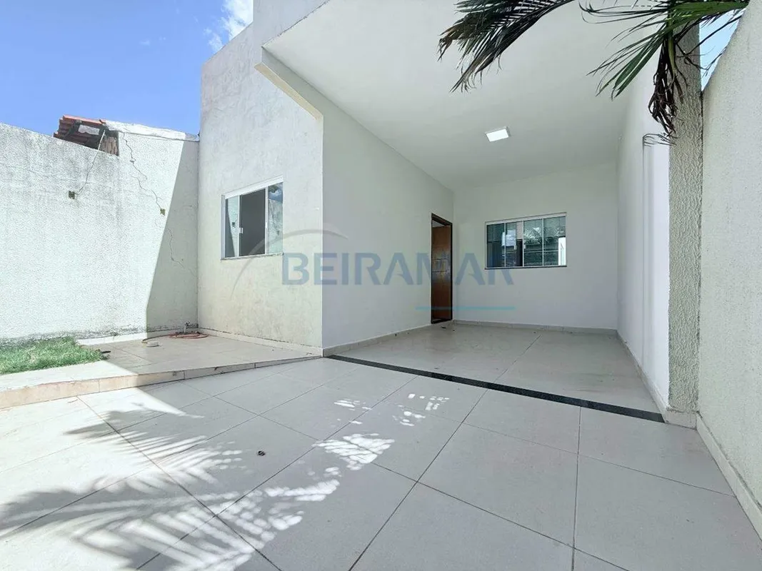 Destaques do imóvel:- 3 quartos, sendo 1 suíte, oferecendo conforto e privacidad...