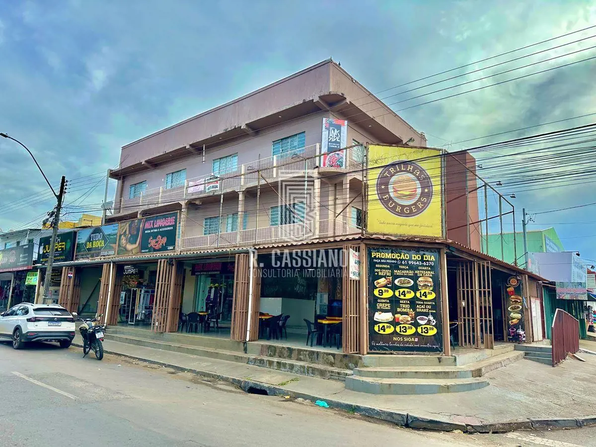 R. CASSIANO VENDE EXCELENTE PREDIO no Riacho Fundo 2, composto por:> 233,75m² de...