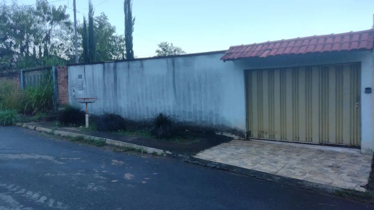 VENDE CASA COM 4 QUARTOS, NO RESIDENCIAL CIDADE VERDE E FINANCIA, DE PENDENTE DE...