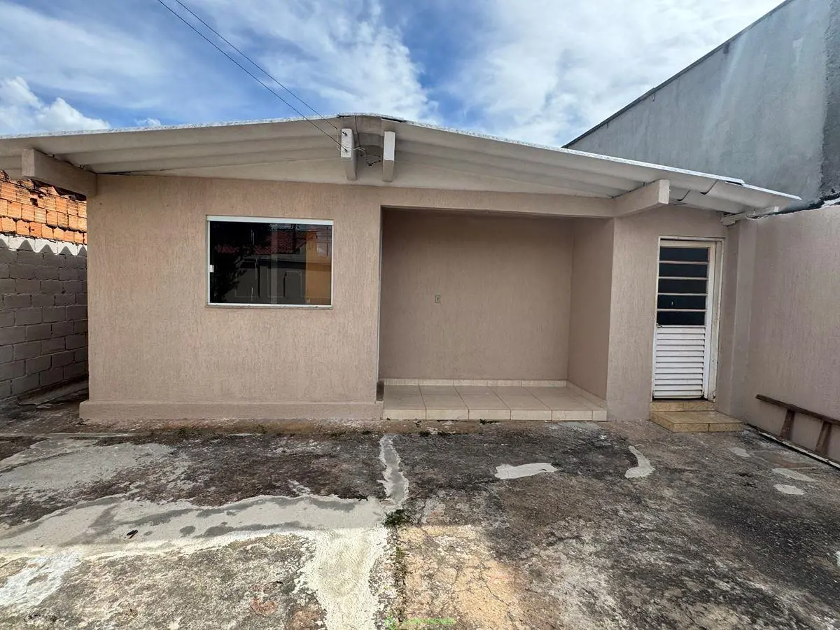 Excelente oportunidade casa a venda na rua do ITAÚ. Aceita financiamento e FGTS!...