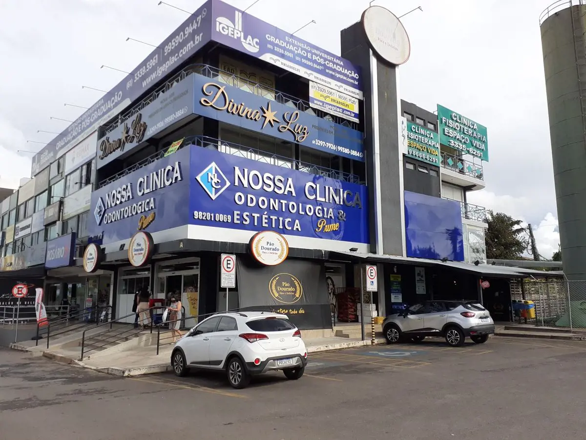 Alugamos excelente sala comercial, em privilegiada localização, no primeiro anda...
