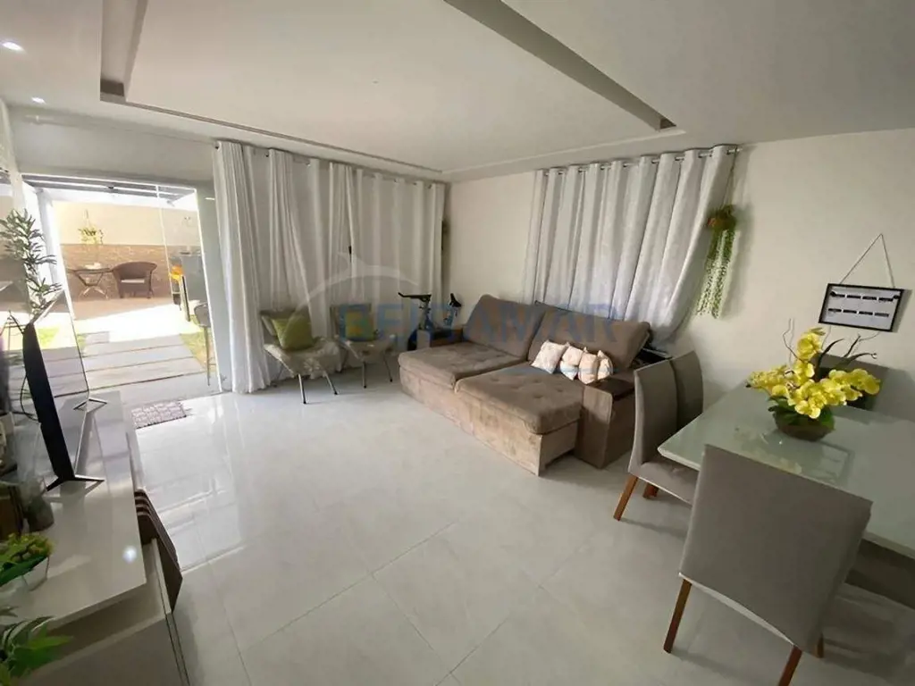 Oportunidade Única - Casa 3 Quartos com Suíte e Lazer Completo no Setor de Mansõ...