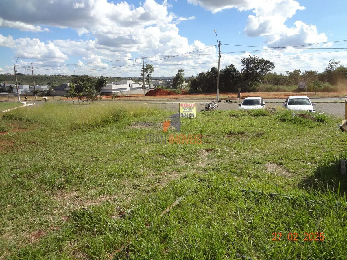 VENDO LOTE COMERCIAL NO CONDOMÍNIO ALTO DA BOA VISTA, MEDINDO 250M2 COM ÓTIMA LO...