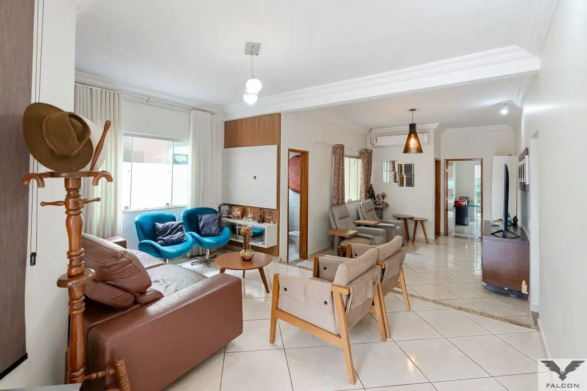 Casa térrea Portal do Sol II com 184 m² de construção em um lote de 390 m² Sala ...