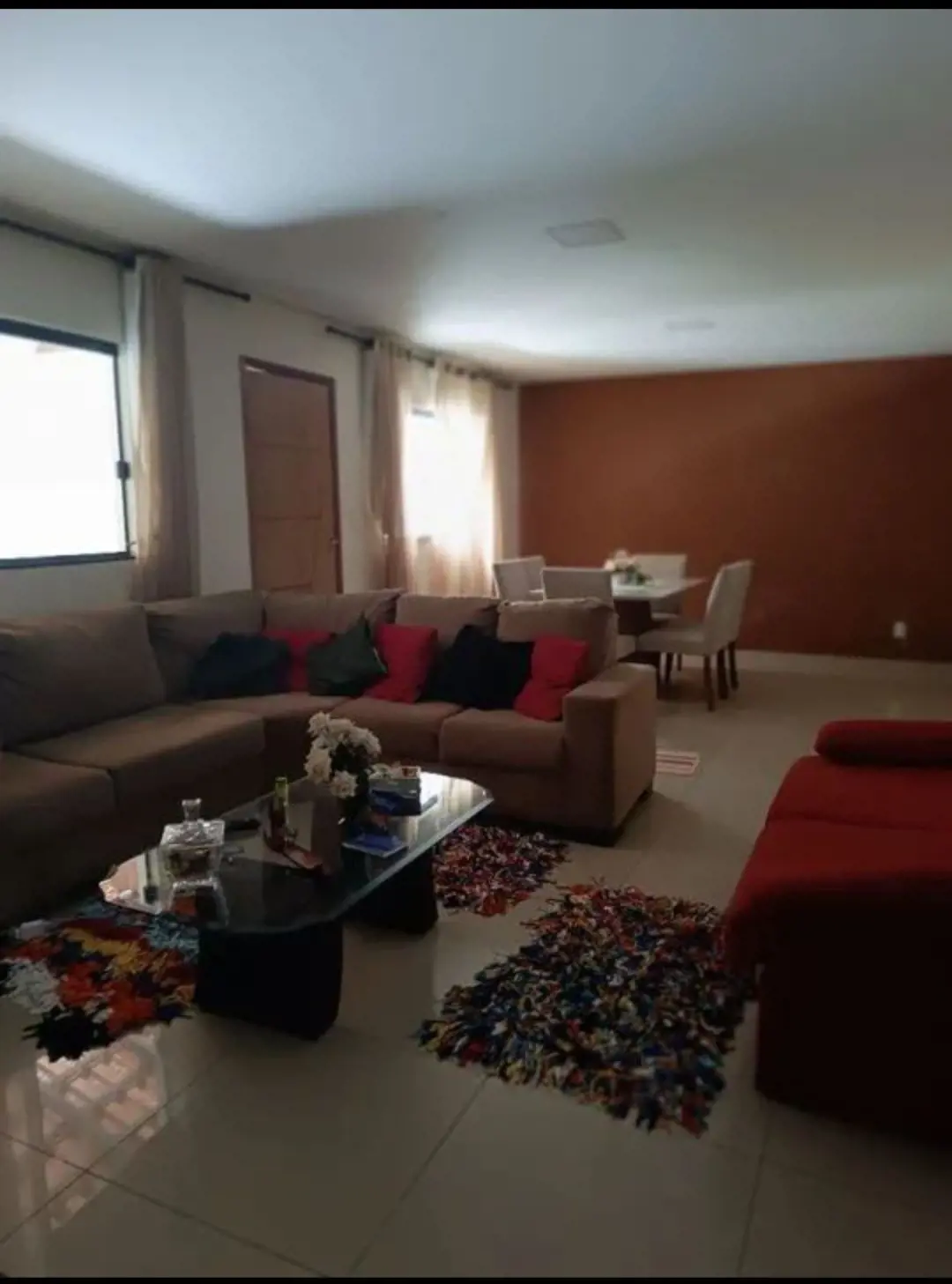 * A&M IMOVEIS VENDE EXELENTE CASA NA DF 425* 4 quartos, sendo * 3 suítes *Todos ...