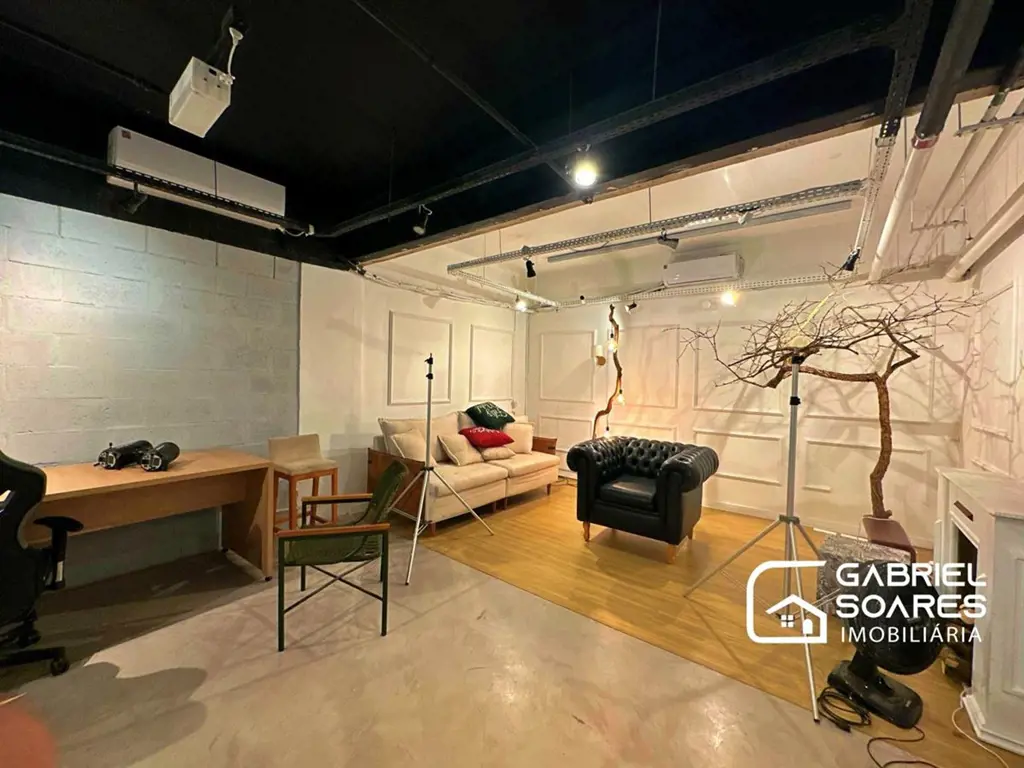 Loja com 154,67 m² com Subsolo na rua do Colégio Marista- Loja recém reformada- ...