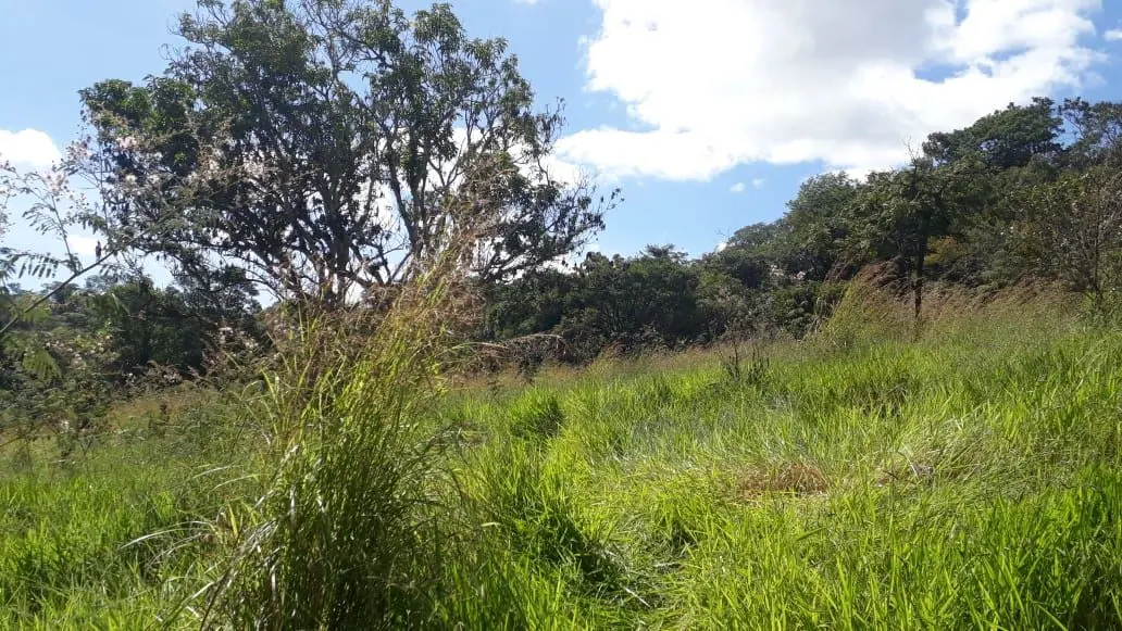 Vende-se excelente terreno no Condomínio Acácio (Águas Lindas-GO). Ótima localiz...