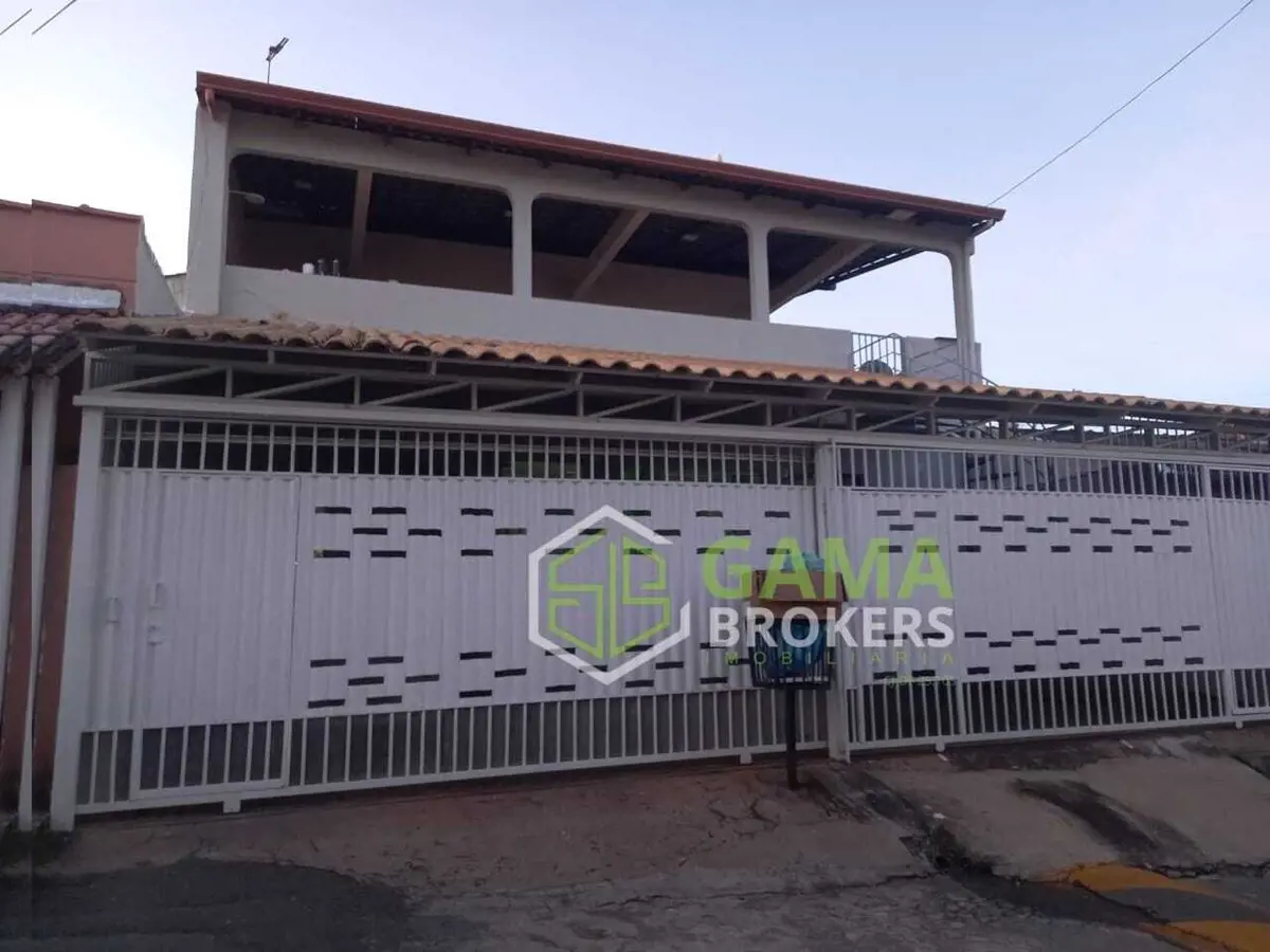 Vendo Excelente Casa de 3 quartos, Sobrado em CandangolândiaExcelente Oportunida...