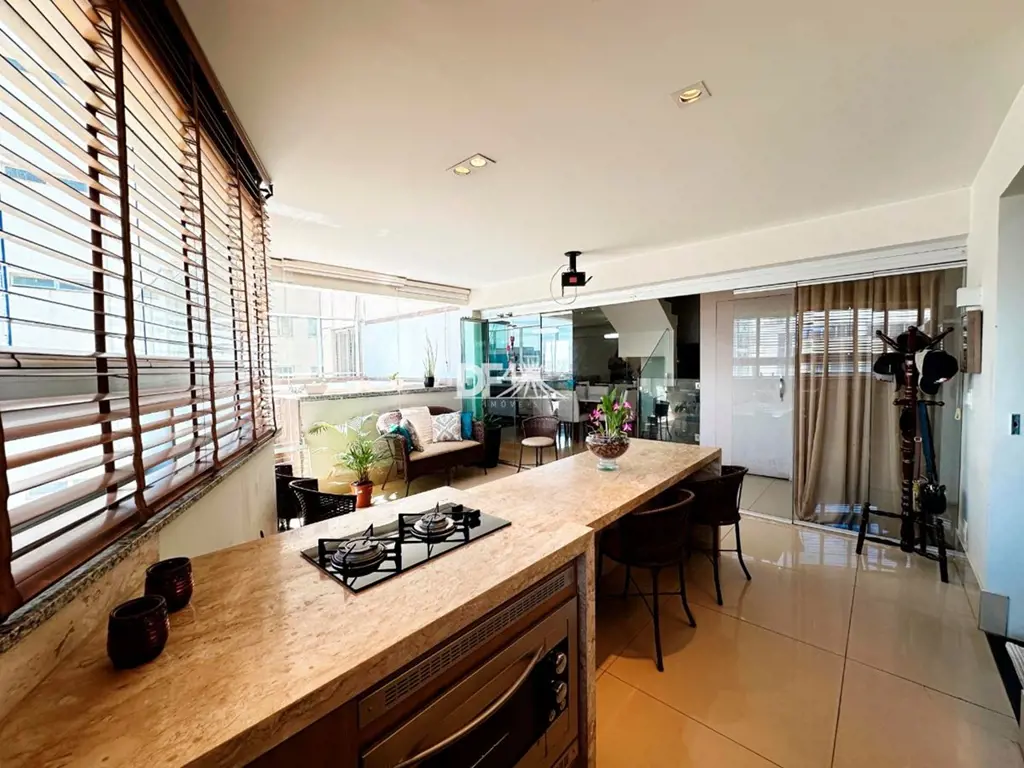 Cobertura Duplex Reformada no Residencial Via Club Águas Claras, DFSe você busca...