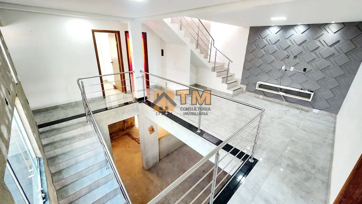 TM CONSULTORIA IMOBILIÁRIAVENDE;EXCELENTE SOBRADO NA QUADRA 306 DO BAIRRO RESIDE...