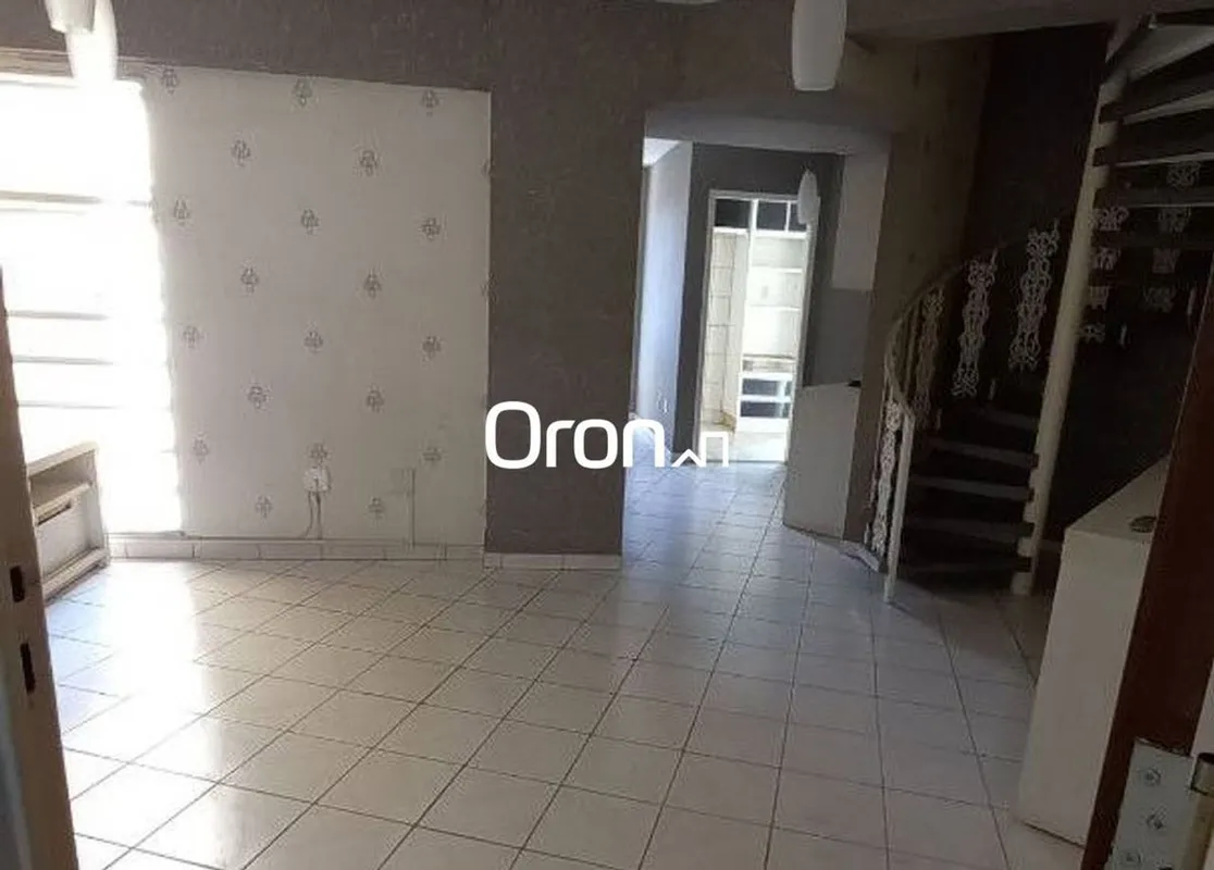 CÓDIGO DO IMÓVEL: AD0096LOCALIZAÇÃO:Em ótima localização, com fácil acesso à Ave...