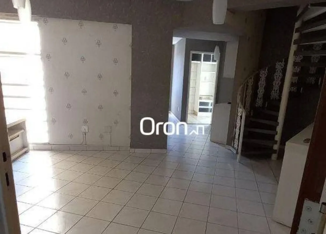 CÓDIGO DO IMÓVEL: AD0096LOCALIZAÇÃO:Em ótima localização, com fácil acesso à Ave...