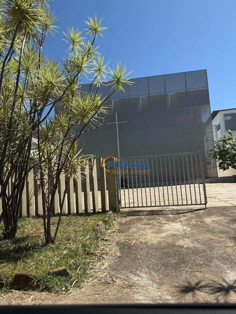 A FUTURA NEGÓCIOS IMOBILIÁRIOS disponibiliza para LOCAÇÃO: GALPÃO COM LOCALIZAÇÃ...