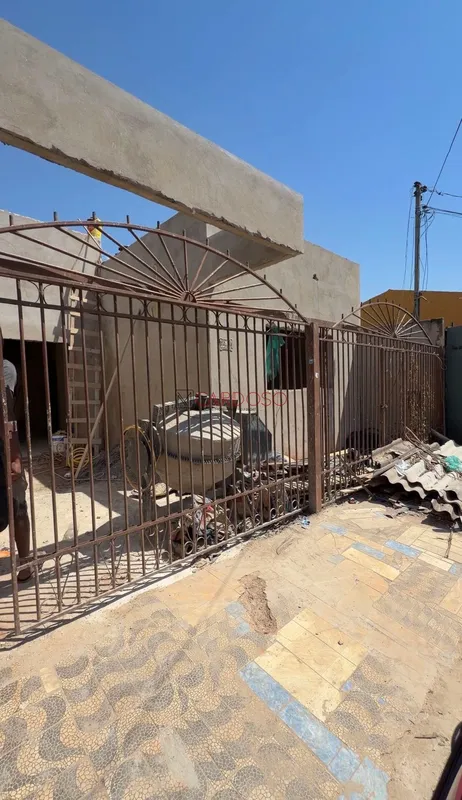 Casa de alto padrão à venda na QR 308 – Samambaia SulCasa nova, construída na la...