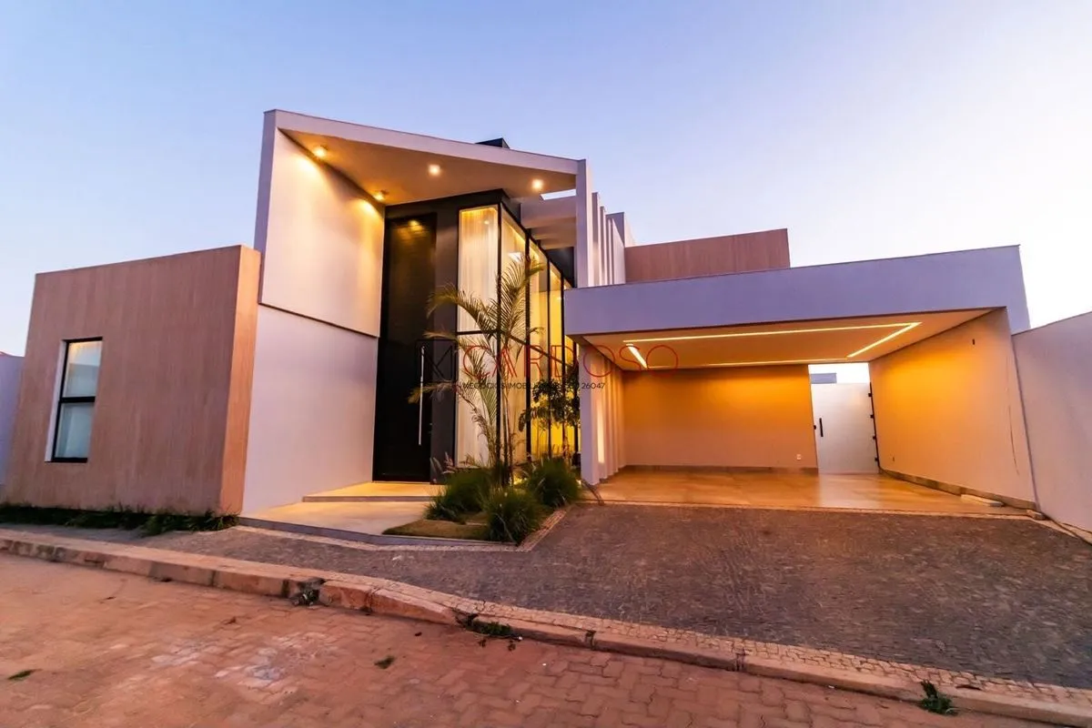 Casa de alto padrão com 4 suítes e piscina no Residencial W1 – Ponte AltaExcelen...