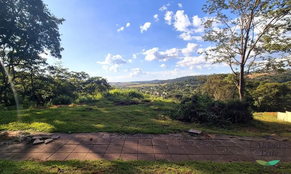 Terreno em declive com uma vista espetacular e exclusiva para o condomínio. DF i...
