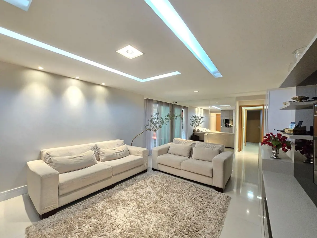 RESIDENCIAL "LE CIEL"Morar bem vai muito além de ter um apartamento bonito – é s...
