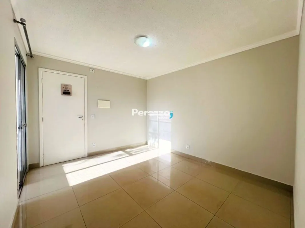 Ótimo Apartamento localizado no Jardins Mangueiral na QC 12 por R$2.500,00. TAXA...