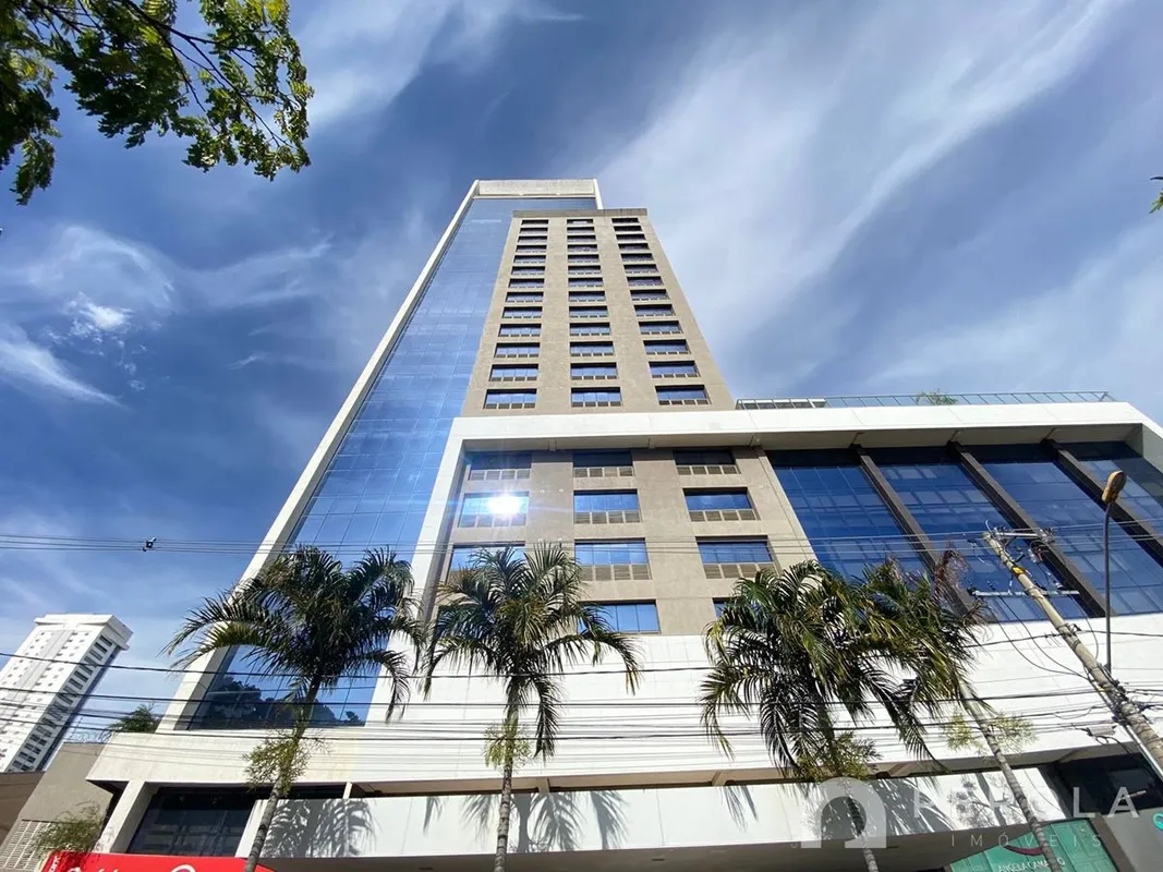 Sala comercial 37,51 m² com um banheiro. Estacionamento rotativo. Prédio comerci...