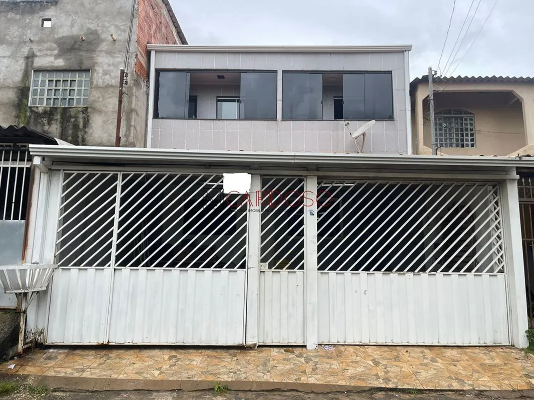 Ágio de Sobrado à Venda – Samambaia Norte, QR 404 Excelente sobrado com fino aca...