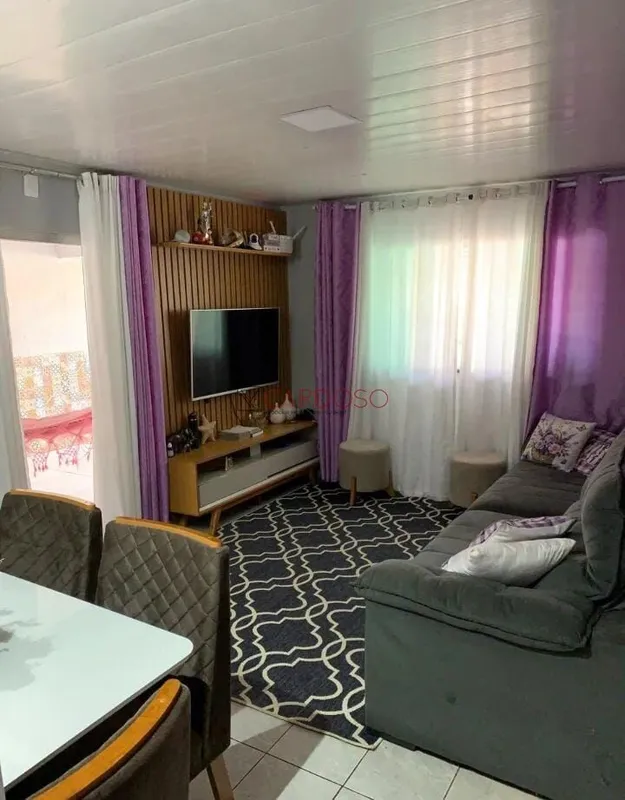 Encantadora casa à venda no bairro Ceilândia Sul, em Brasília-DF. Com 2 dormitór...