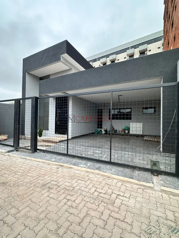 Linda Casa de Alto Padrão na Avenida da MisericórdiaRegularizado pela Terracap.L...