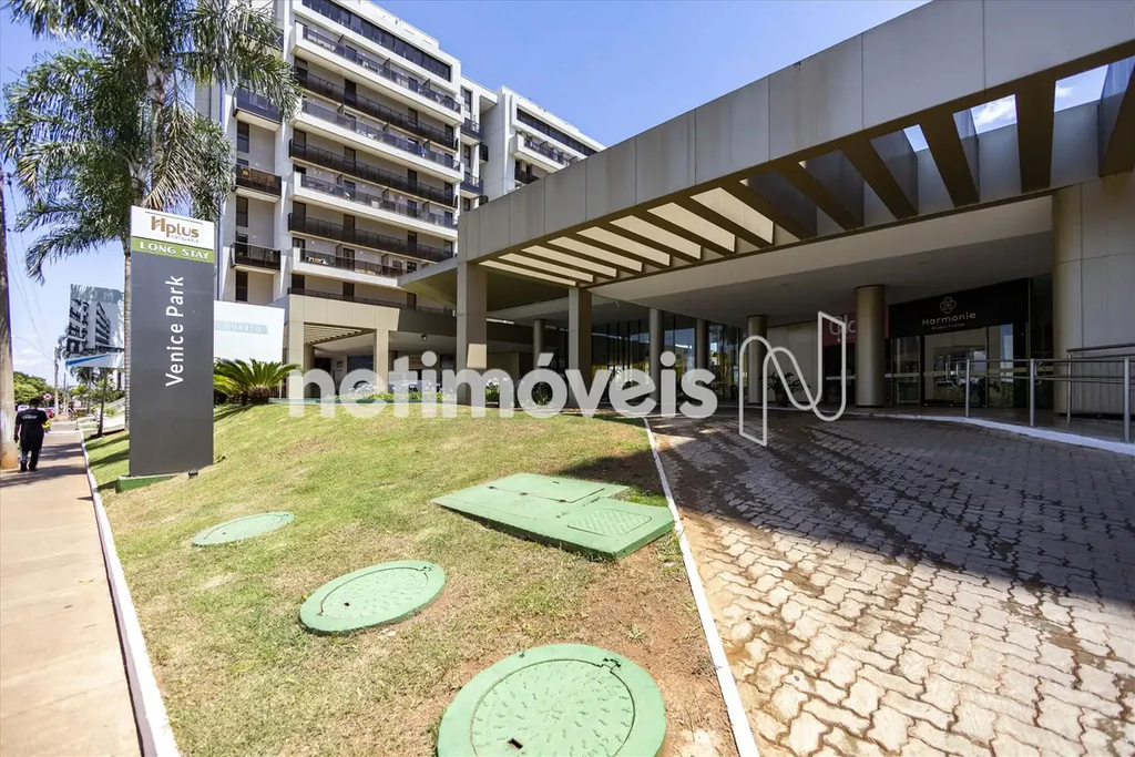 DESCRIÇÃO DO IMÓVEL O apartamento é VAZADO e tendo vista interna e externa do co...
