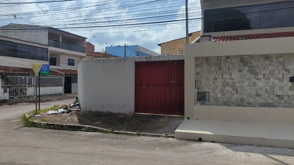 IMÓVEL SITUADO NA MELHOR QUADRA DA SAMAMBAIA NORTE, PERTO DE ESCOLAS ,BANCOS E C...