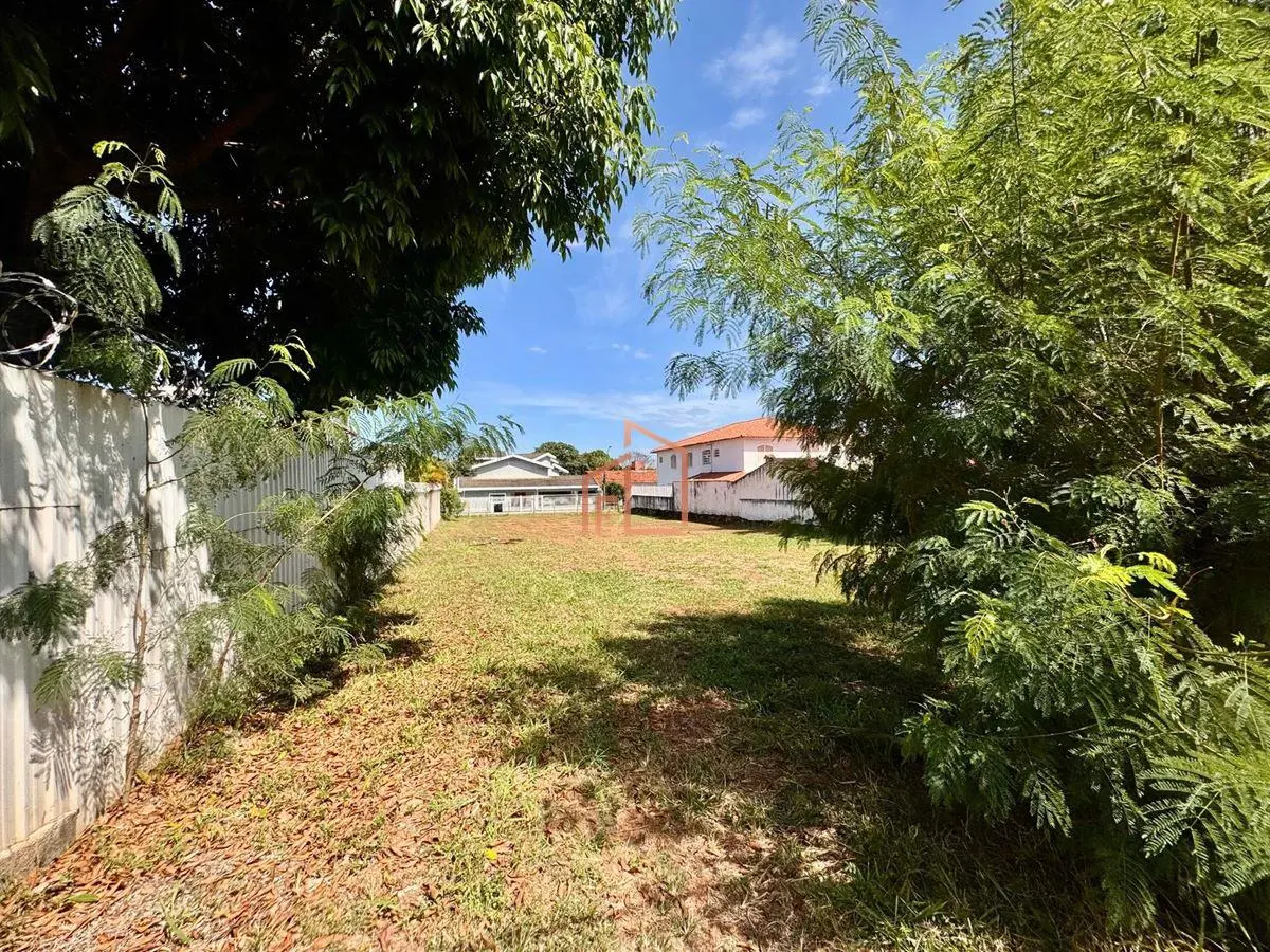 ALDF IMÓVEIS vende, excelente lote na QI 21 do Lago SulVenha conferir esse lote ...