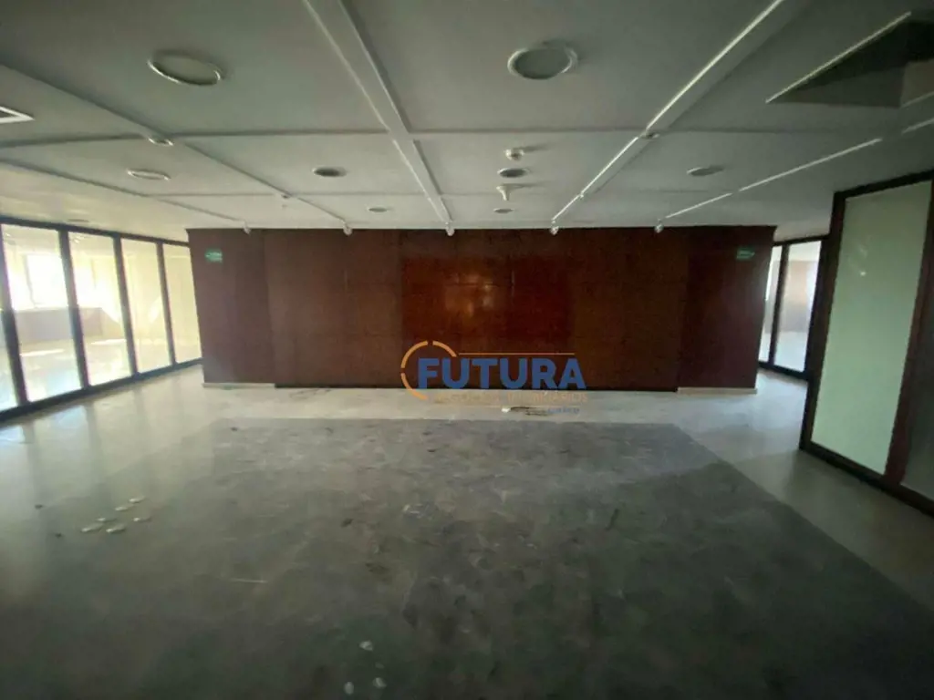 A FUTURA NEGÓCIOS IMOBILIÁRIOS disponibiliza para LOCAÇÃO:Excelente sala comerci...