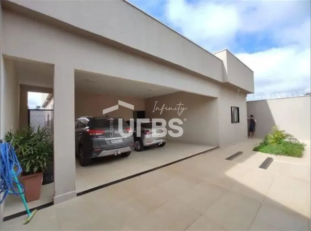 COD U-0020038 - Uma Casa com muito espaço e uma lazer onde você irá passar momen...