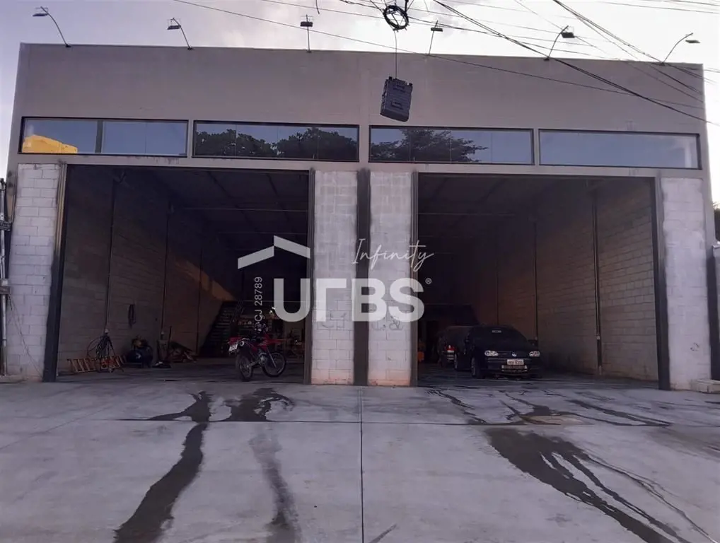 COD U-0021905 - GALPÃO NOVO 450m² de construção – espaço amplo e funcional Local...