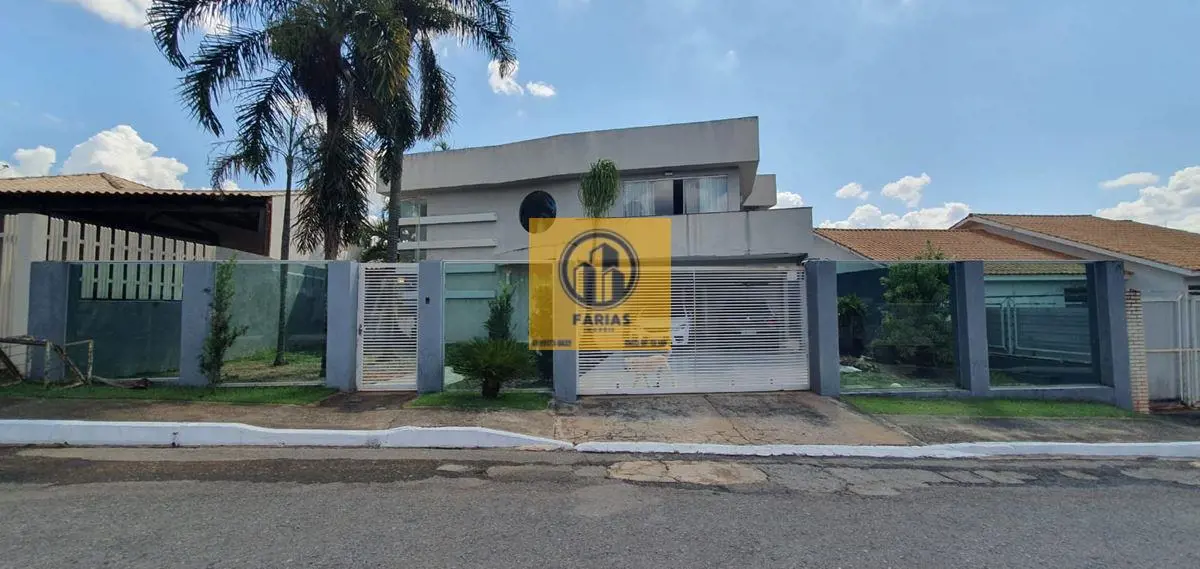 ___________________FARIAS IMÓVEIS VENDE ESTE SUPER IMÓVEL DE ALTO PADRÃO________...