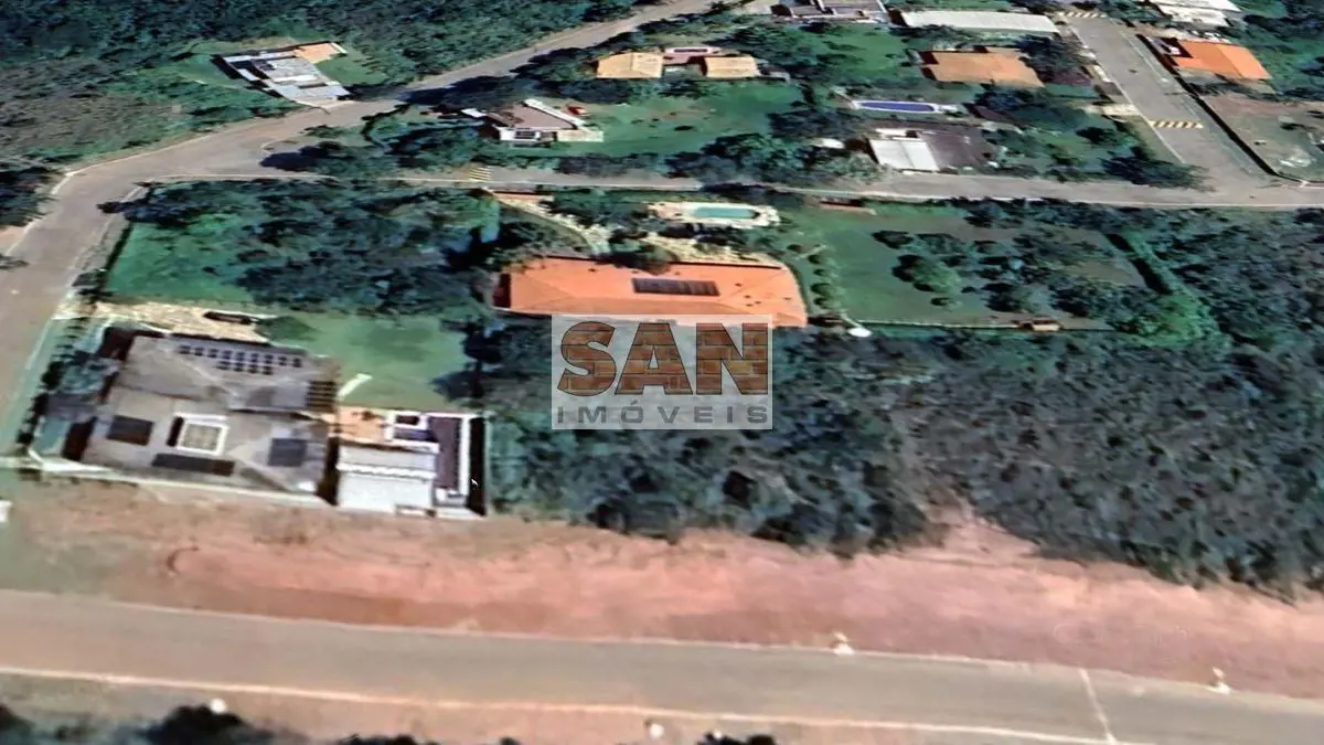 EXCELENTE TERRENO À VENDA - 1.301,62 m² totalmente edificável, PLANO EM TERRA PA...