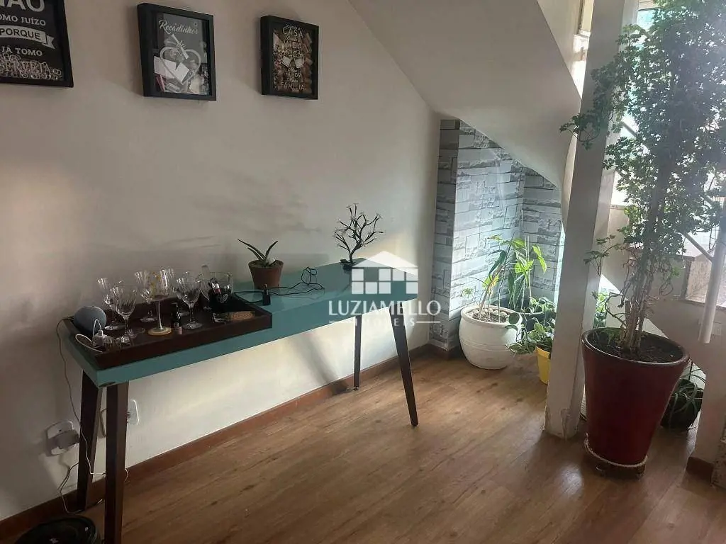 OPORTUNIDADEResidencial EasyDuplex com 112mDO APARTAMENTO:. Sala espaçosa com va...