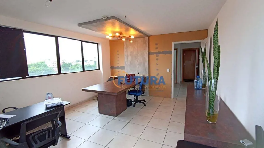 A FUTURA CONSULTORIA E NEGÓCIOS disponibiliza para VENDA:Excelente Sala de 38,83...