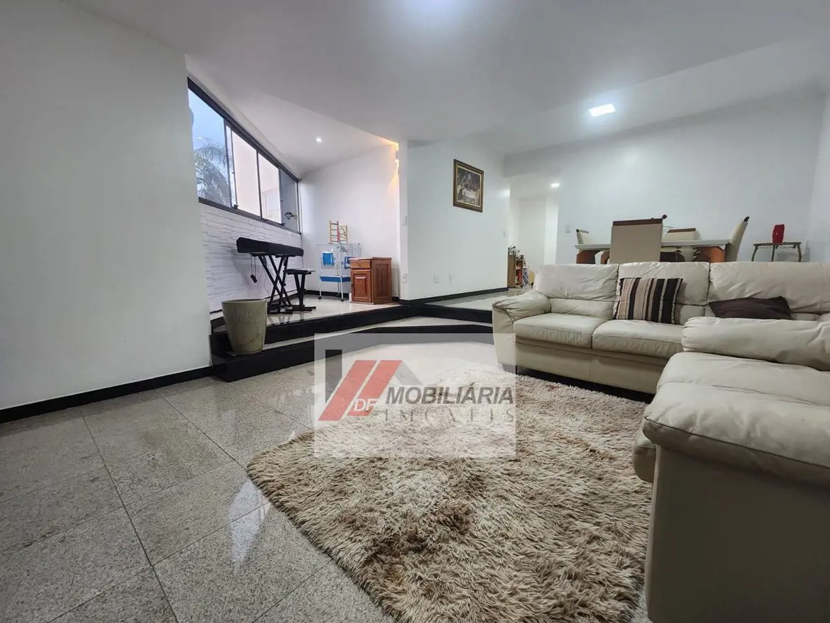 APARTAMENTO PARA VENDA 05 QUARTOS EM TAGUATINGA SUL CSA 2Situado em localização ...