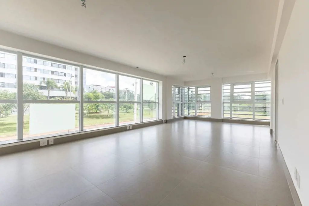 Oportunidade Imperdível no Edíficio Topázio!Apartamento com potencial para 2 qua...