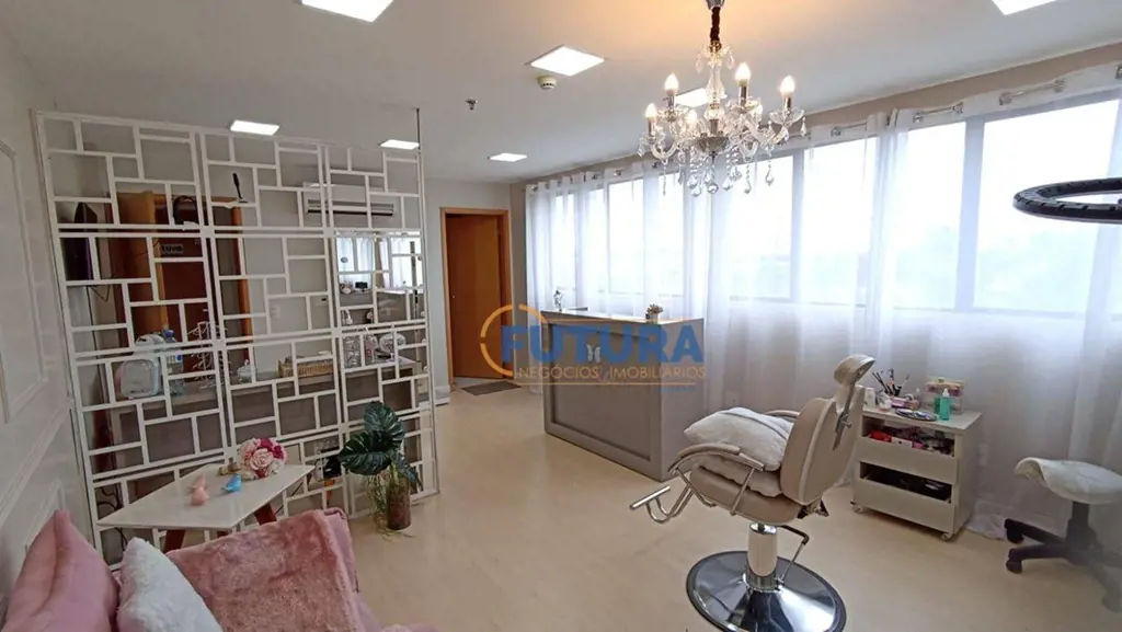 A FUTURA CONSULTORIA E NEGÓCIOS disponibiliza para VENDA:Excelente Sala de 29,37...